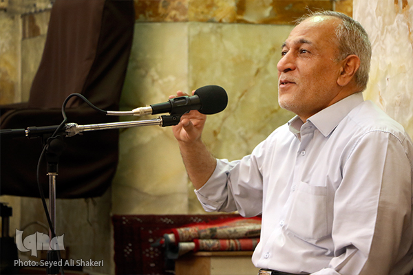 خدام حسینی